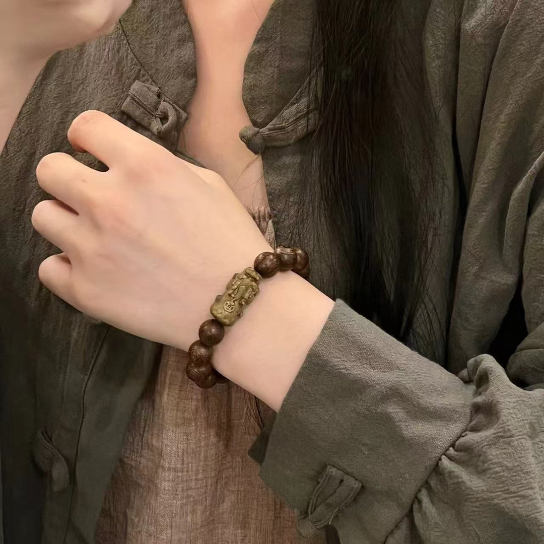 Handcrafted Buddha Gold Sandalwood Pixiu Bracelet